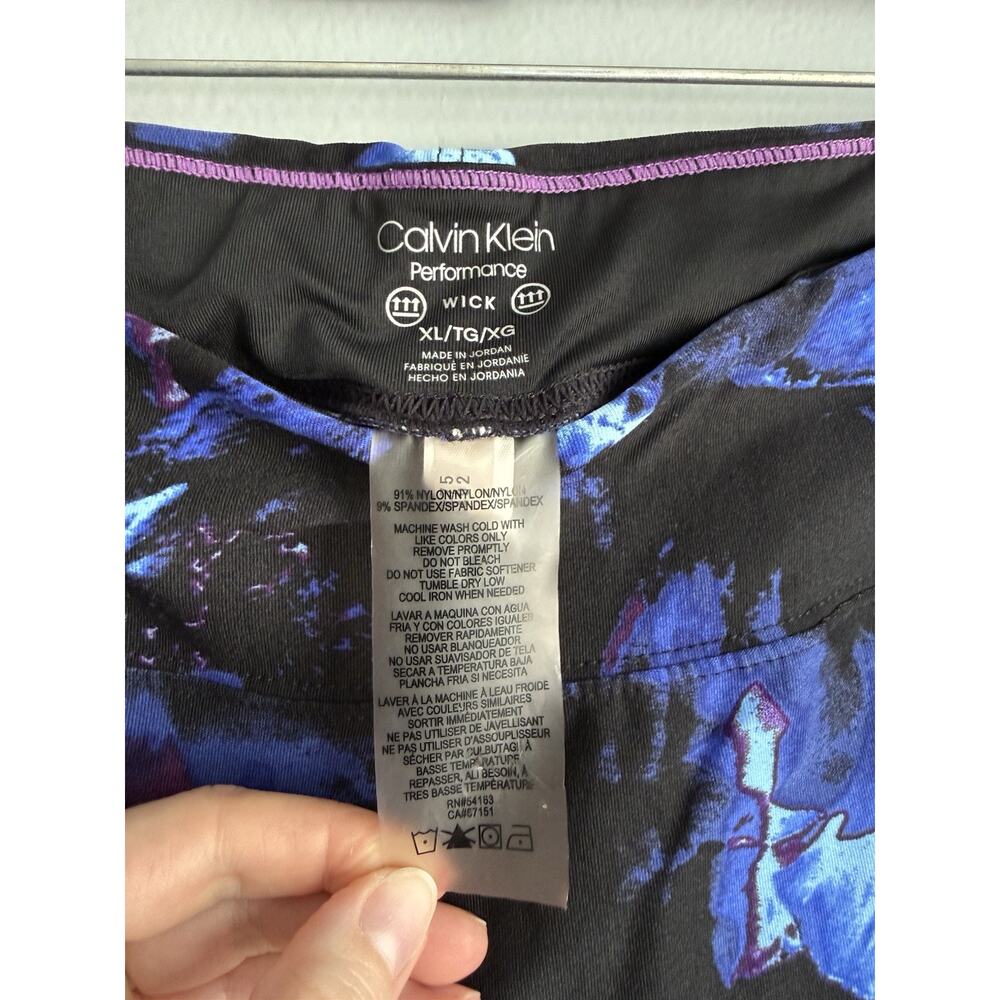 Calvin Klein Performance Wick Capri Leggings Women's XL Black Floral Print - Picture 2 of 8